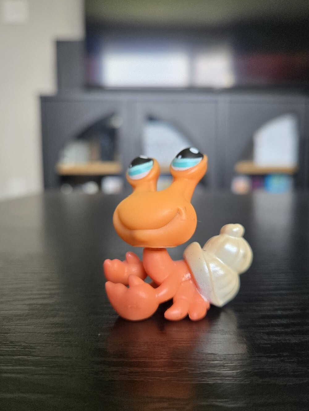 Littlest Pet Shop Authentic LPS #188 Orange Hermit Crab Cream Pearl Aqua Eyes - Picture 3 of 10